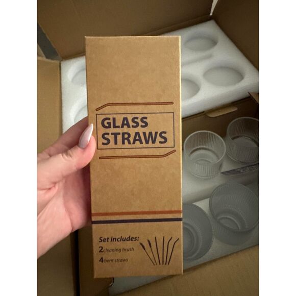 4pcs 11oz Glass Cups with Straws & 4pcs 6oz Cocktail Glasses - Picture 4 of 6